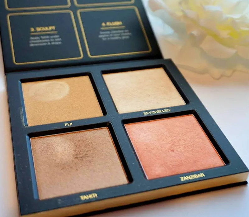 hudabeauty_inside Gold Beauty 3D 1 color - Image 1